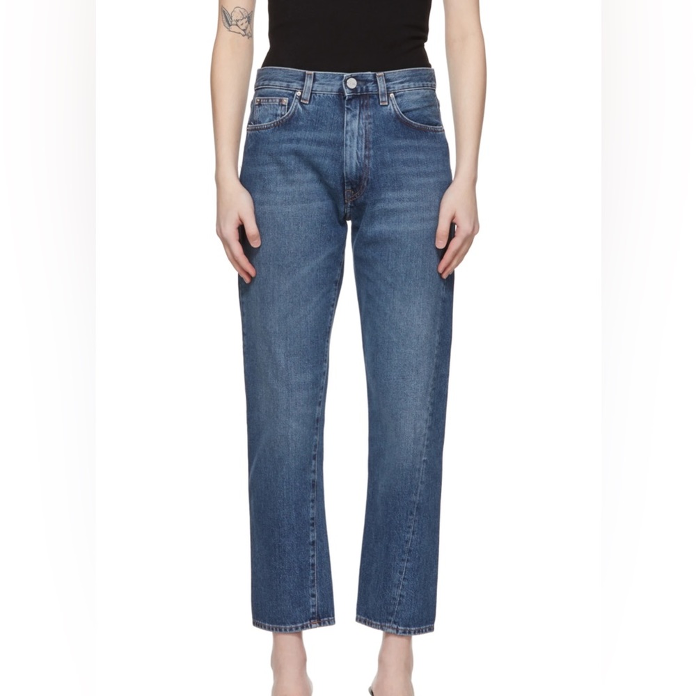 TOTEME Original high rise jeans in blue size 26 EUC